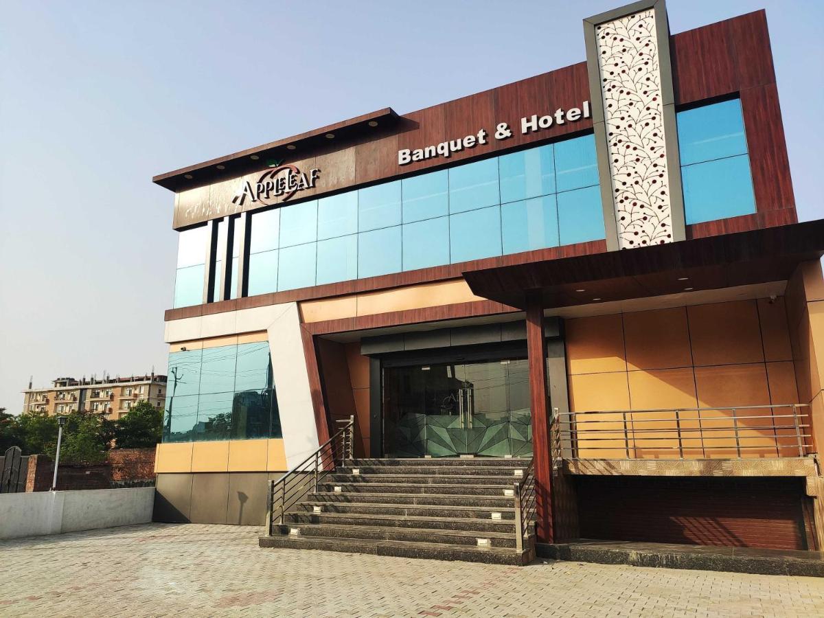 Oyo 92169 Apple Leaf Banquet & Hotel Aligarh Bagian luar foto